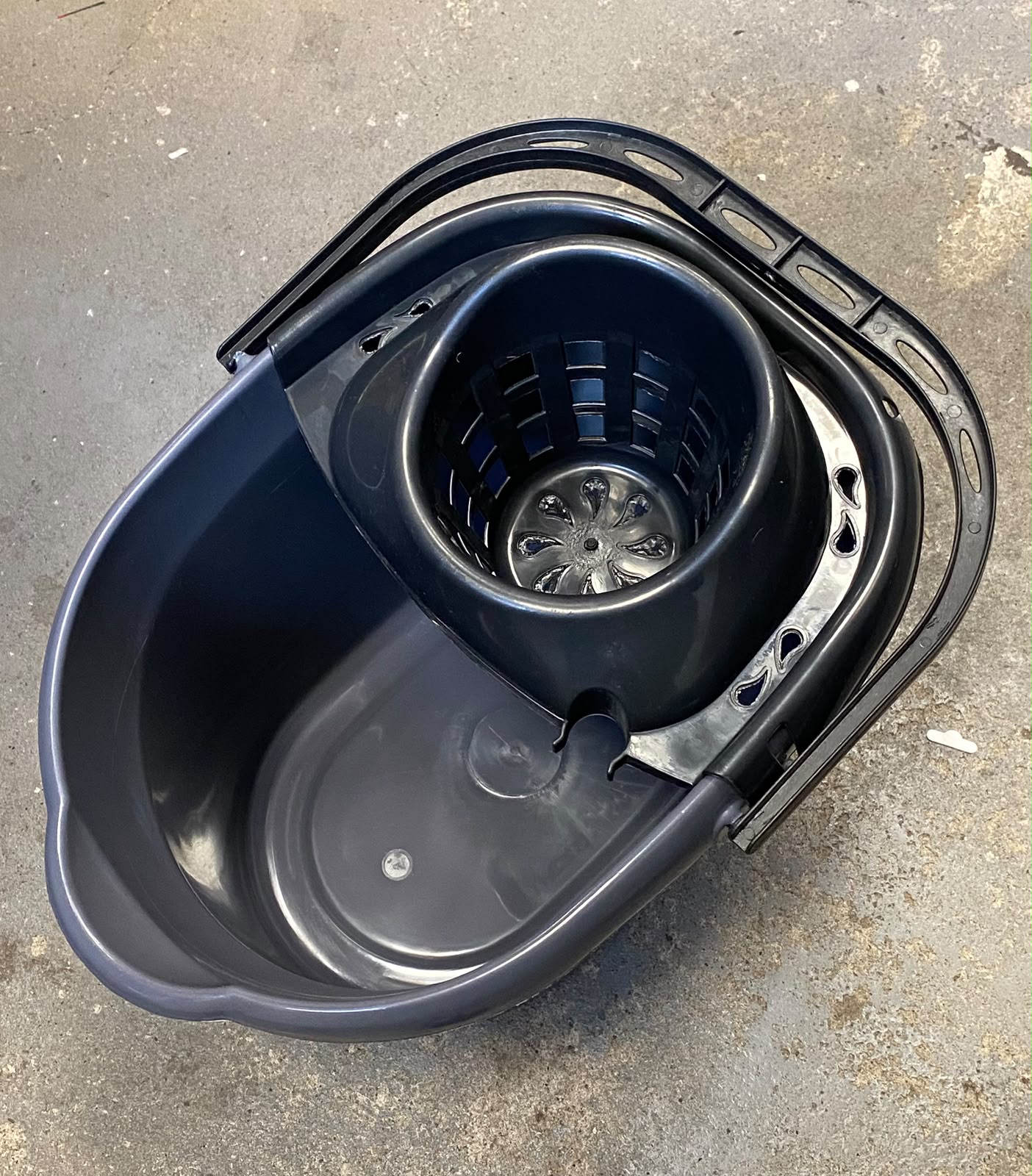 Plastic Mop Bucket 13 Litre Assorted Colours H1186
