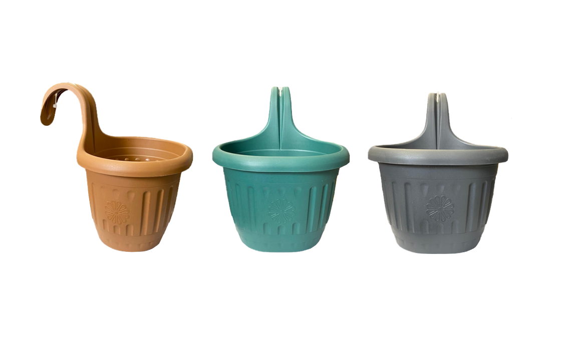 Plastic Hanging Garden Flower Pot Small 17 x 21 x 26cm Assorted Colours H0444
