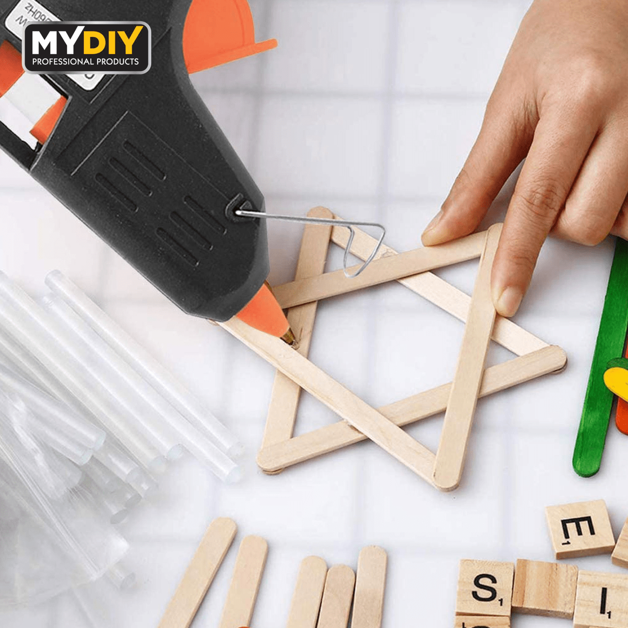 Hot Melt Glue Gun With Anti Drip Nozzle including 100 Glue Sticks 8601